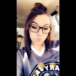 Meet your Posher, Renee